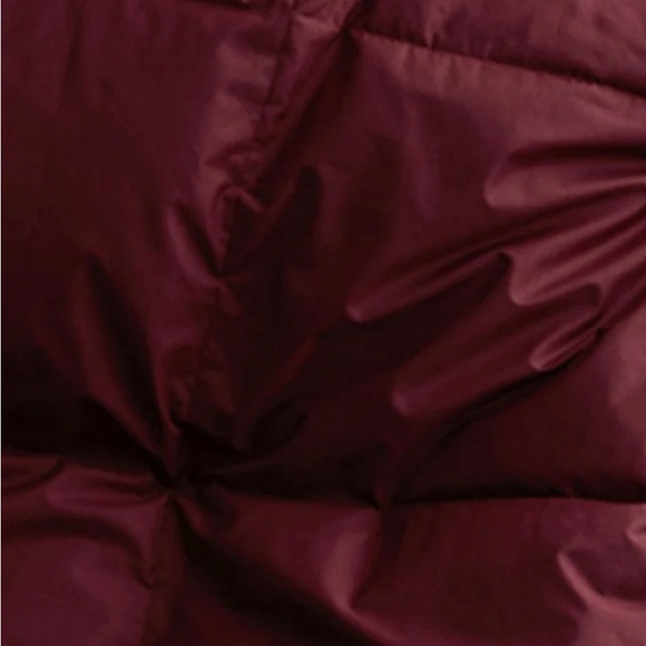 LaCrosse™ Down Comforter Twin Ultra Warmth Col: Merlot !!! - Picture 4 of 4